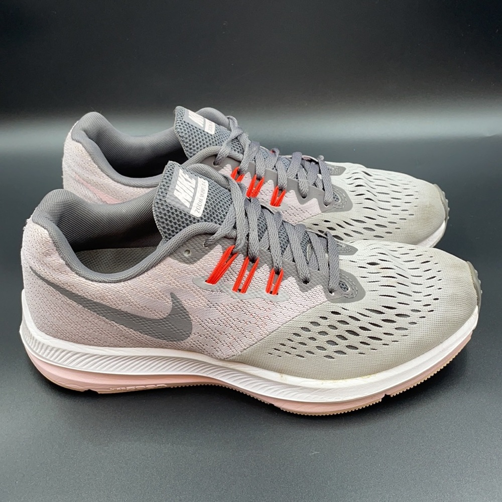 Nike Zoom Winflo 4  Women’s Size 8.5